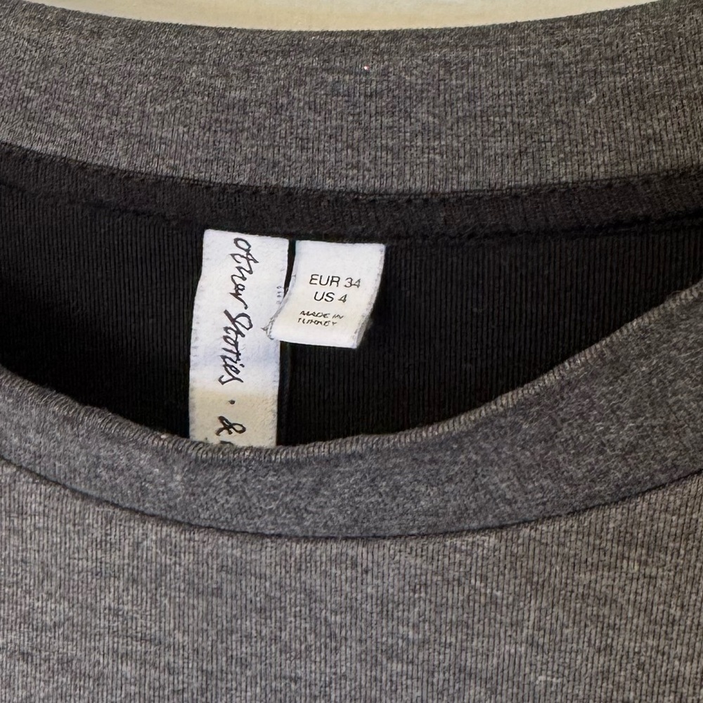 & Other Stories Colorblock Two Tone Chiffon Sleeve Crewnneck Sweater Grey Black - Picture 3 of 8